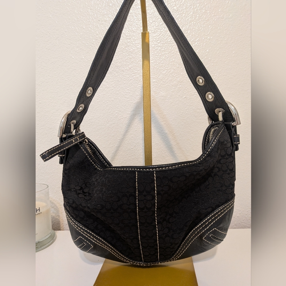 Coach Vintage Black Soho Hobo Shoulder Bag Signature C's